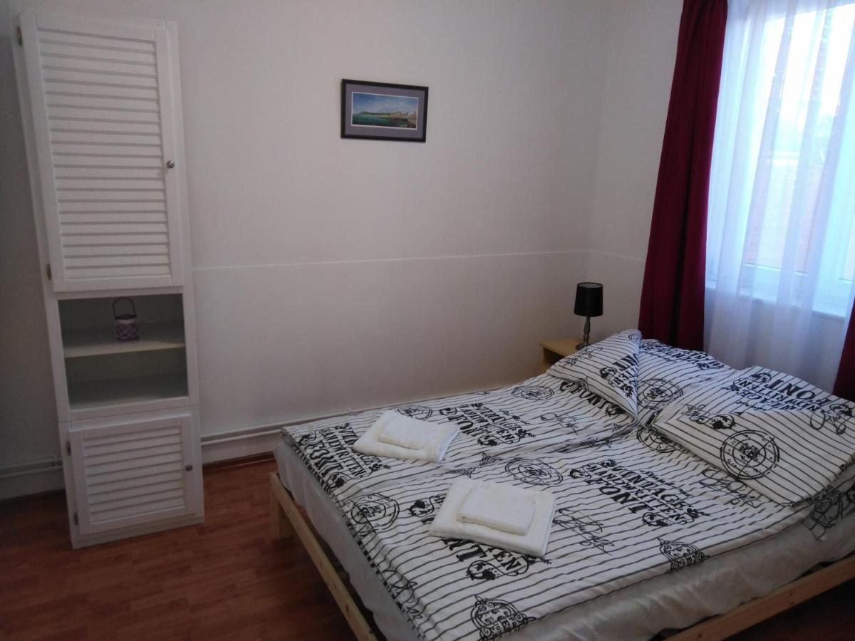 Arinza Apartman Vendeghaz Mezőkövesd Εξωτερικό φωτογραφία