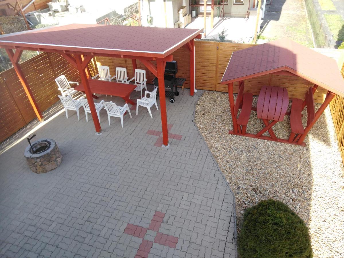 Arinza Apartman Vendeghaz Mezőkövesd Εξωτερικό φωτογραφία